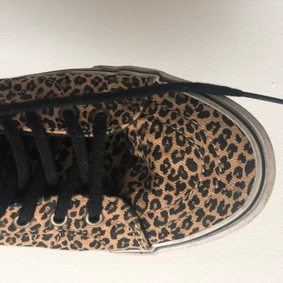 SOLD- VANS LEO canvas high top sneakers - Picture 5 of 7